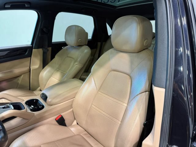 Used 2019 Porsche Cayenne AWD/4WD image 23