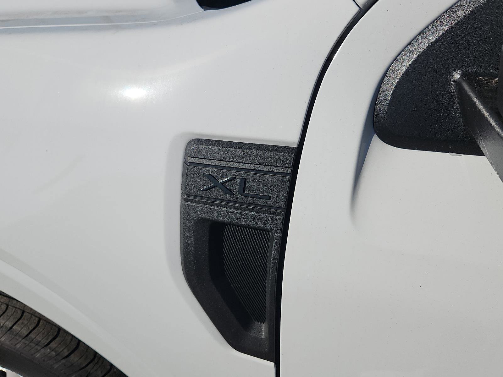 New 2026 Ford Maverick XL w/ Equipment Group 101A image 17