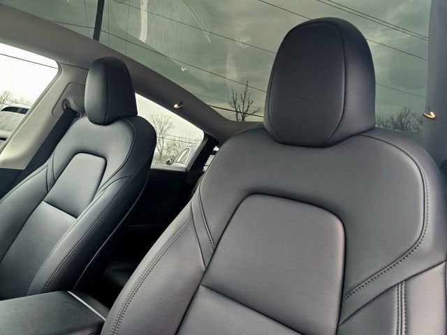 Used 2023 Tesla Model Y Long Range image 19