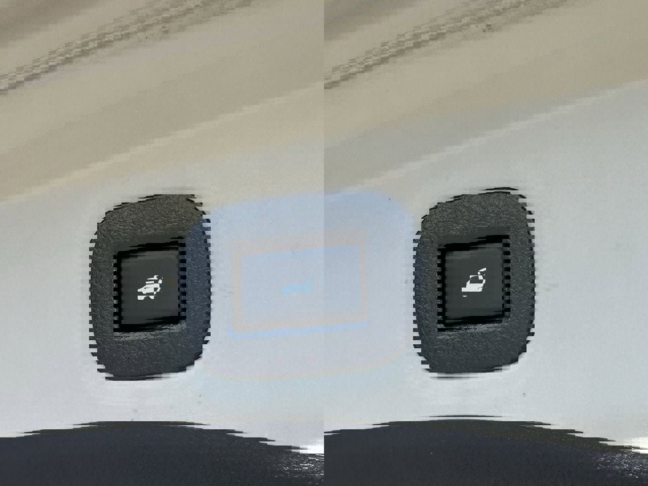 Certified 2019 Nissan Rogue SV image 14