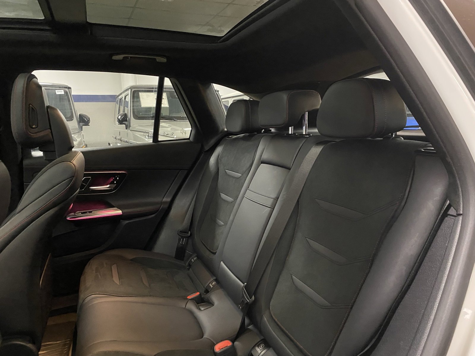 Used 2024 Mercedes-Benz GLC 43 AMG 4MATIC image 5