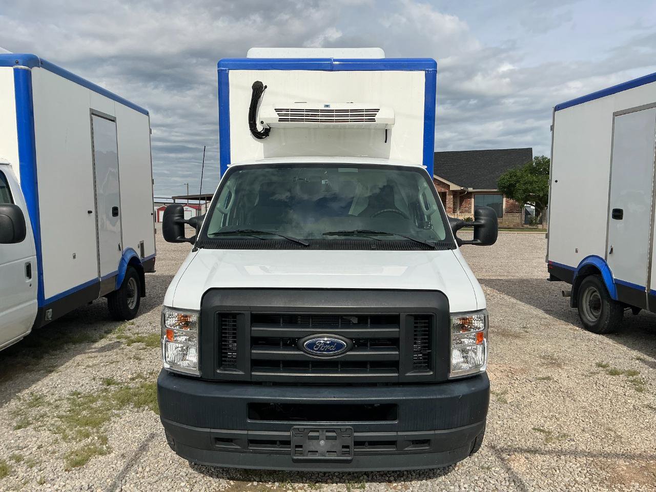Used 2023 Ford E-350 and Econoline 350 Super Duty w/ Power Windows & Locks Group RWD image 2