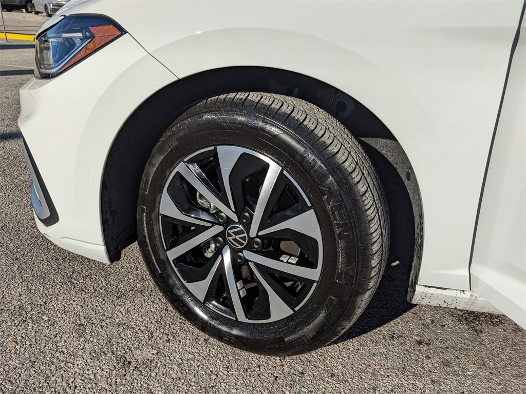 Used 2025 Volkswagen Jetta S image 31