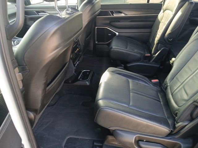 Used 2023 Jeep Wagoneer Series III w/ Premium Group I image 41