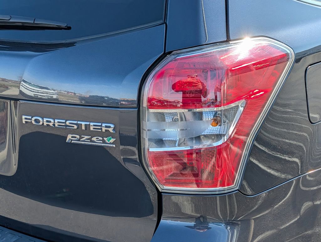 Used 2014 Subaru Forester 2.5i Touring image 17