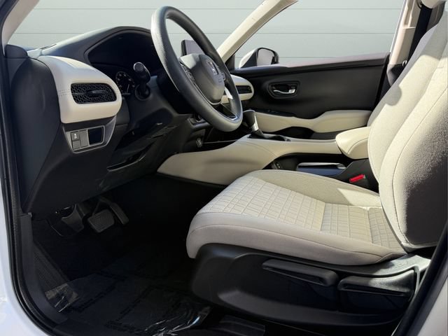 Certified 2025 Honda HR-V LX image 10