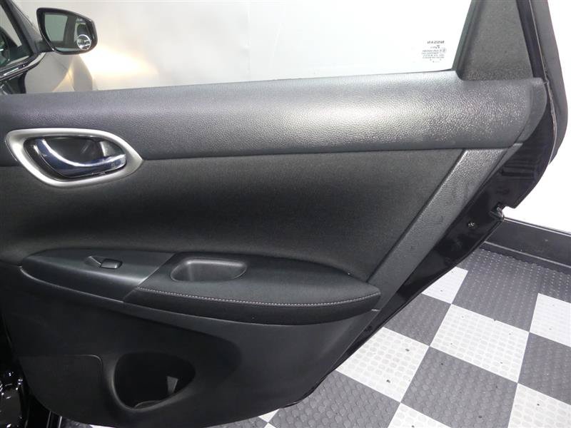 Used 2015 Nissan Sentra SV FWD image 24