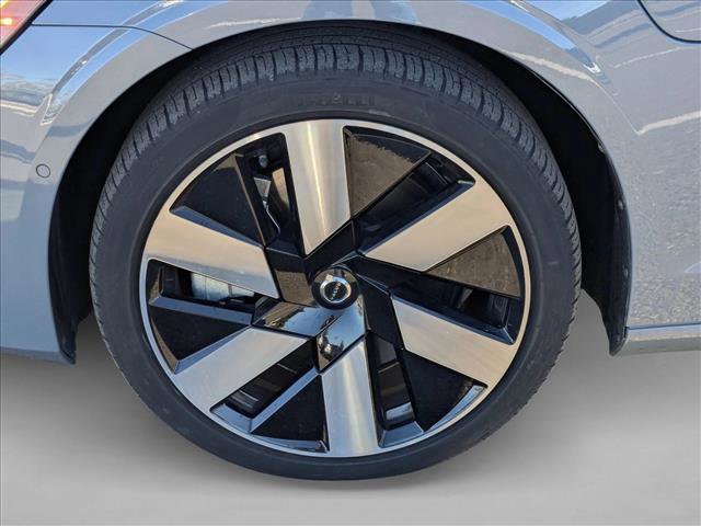 Used 2024 Volvo S60 T8 Plus w/ Climate Package image 24