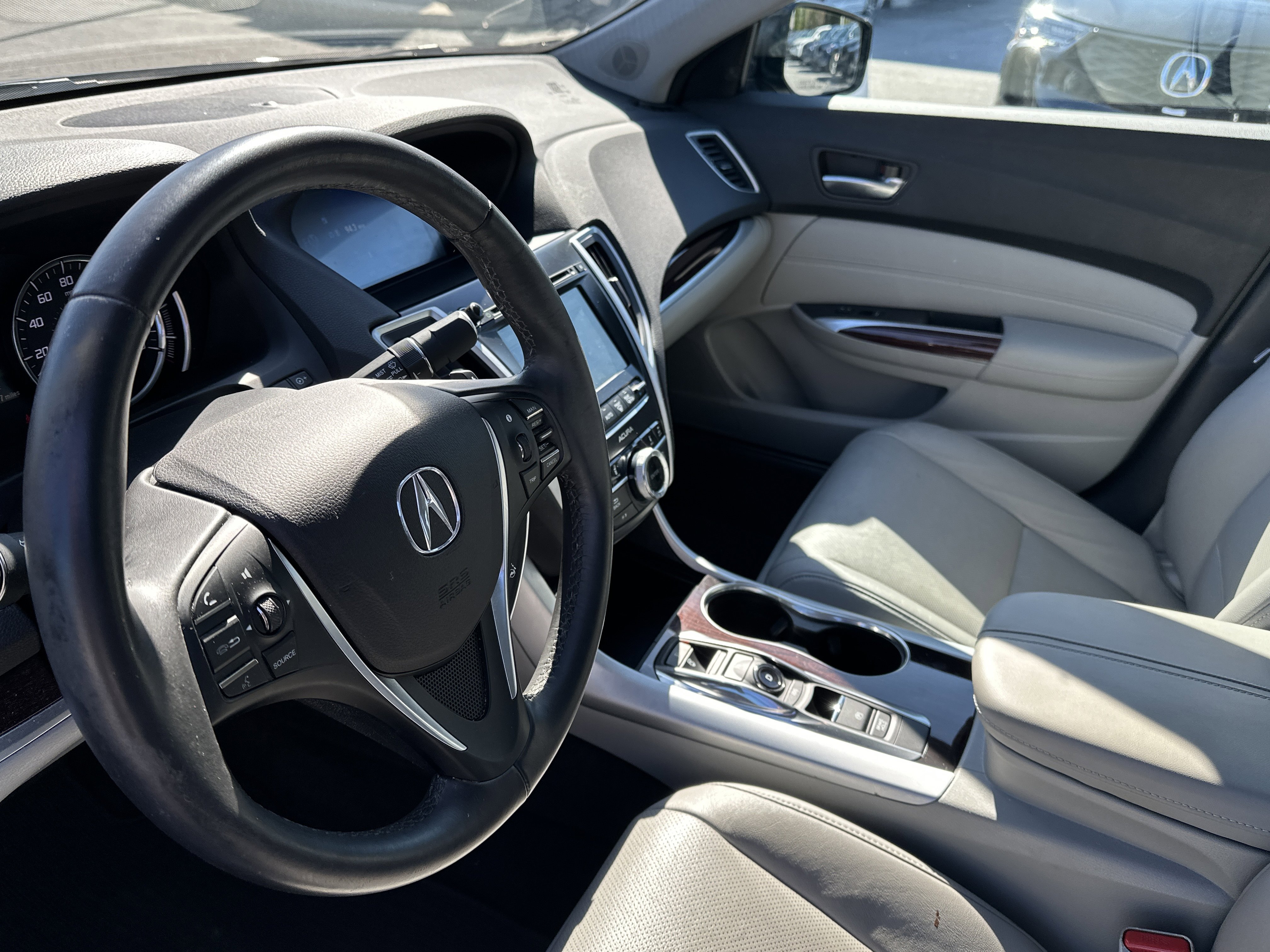 Used 2017 Acura TLX V6 w/ Technology Package image 8