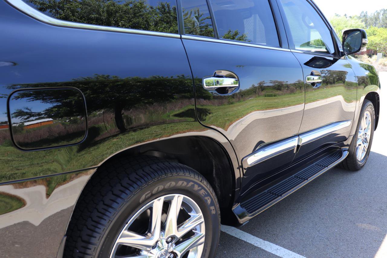 Used 2014 Lexus LX 570 4WD image 20