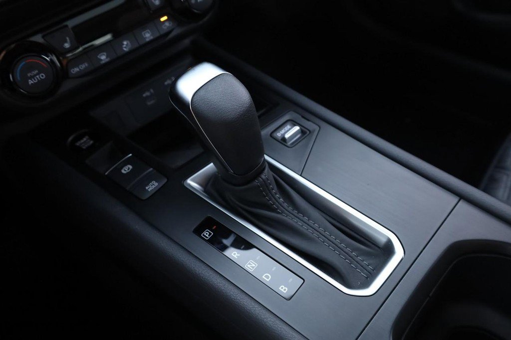 New 2026 Nissan Kicks SV w/ SV Premium Package image 18