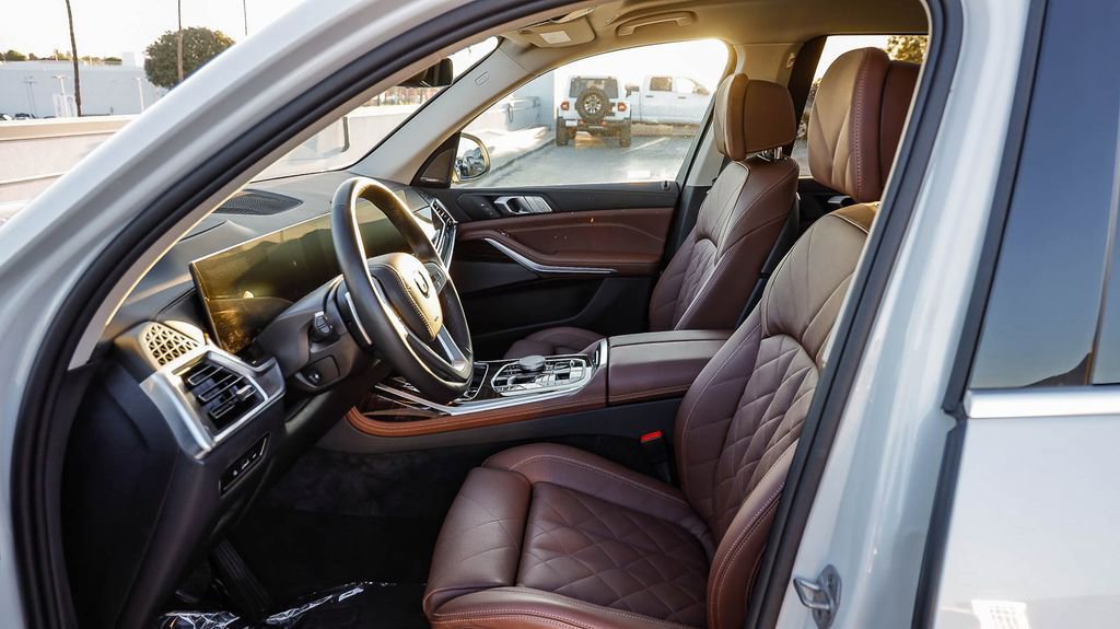 Used 2026 BMW X7 xDrive40i image 22