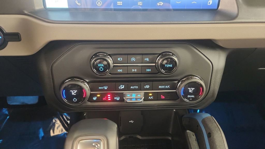 New 2024 Ford Bronco Wildtrak AWD/4WD image 17
