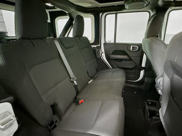 Used 2022 Jeep Wrangler Unlimited Sahara image 24