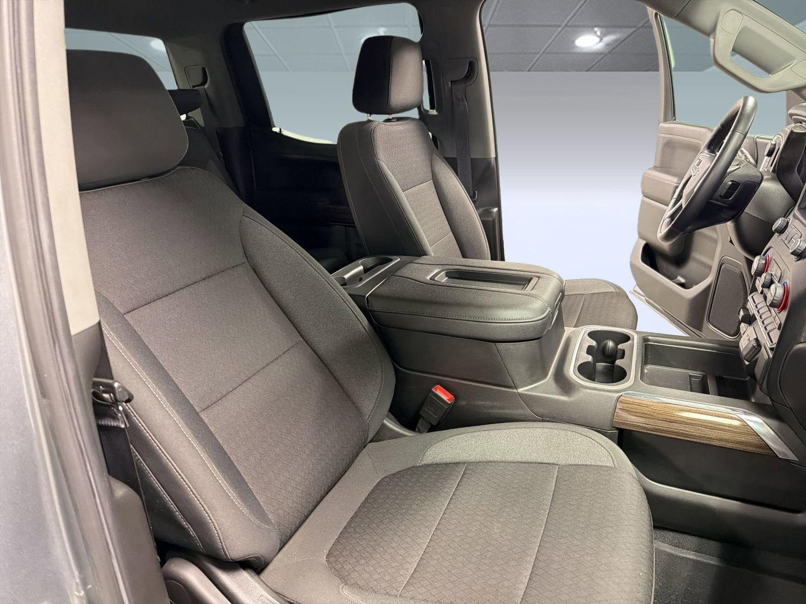 Certified 2022 Chevrolet Silverado 1500 RST AWD/4WD image 31