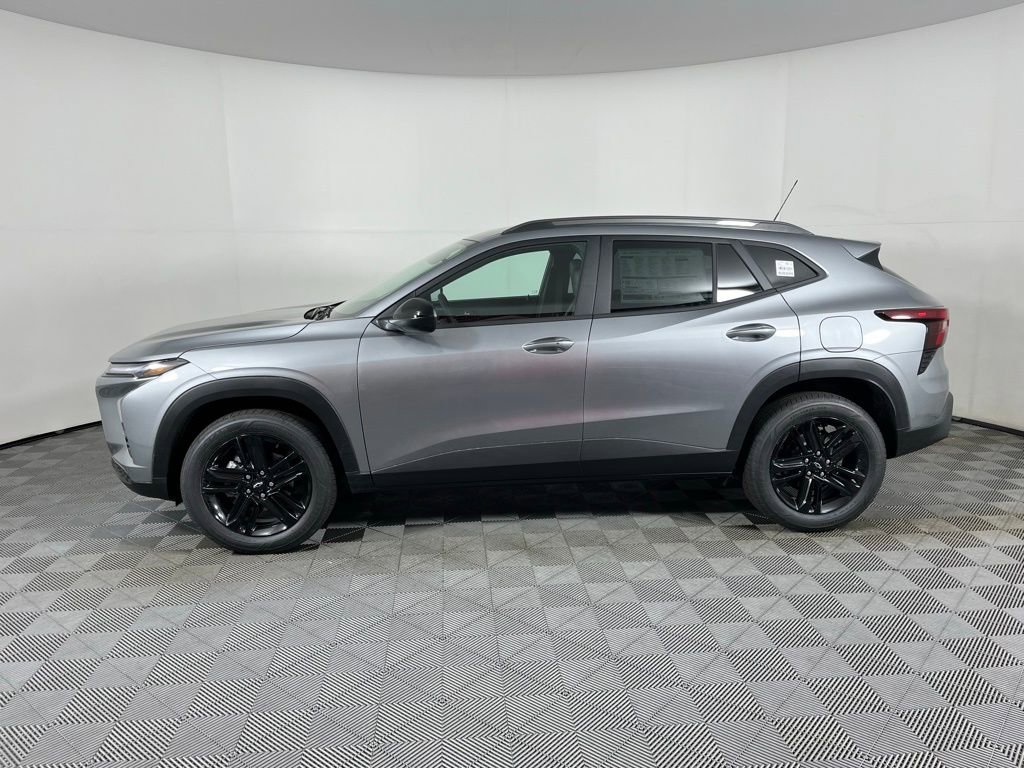 New 2026 Chevrolet Trax ACTIV w/ Driver Confidence Package image 2