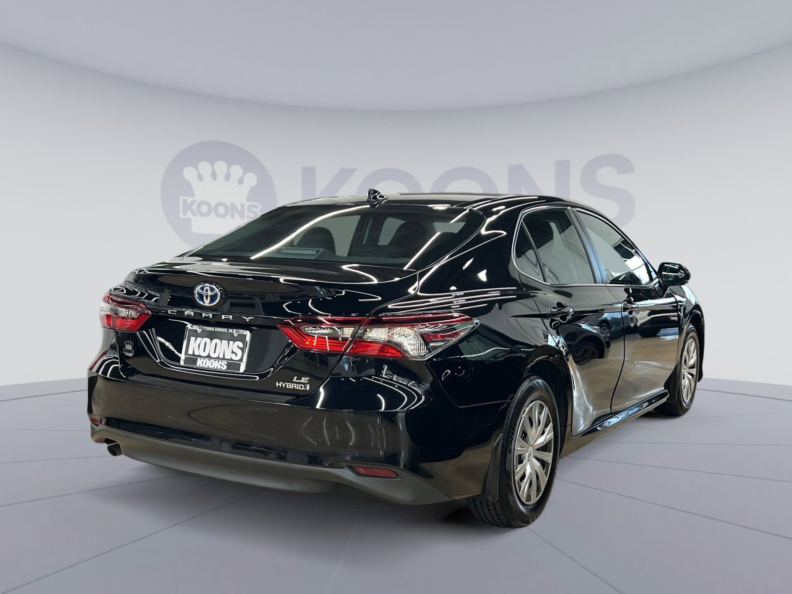 Used 2023 Toyota Camry LE image 5