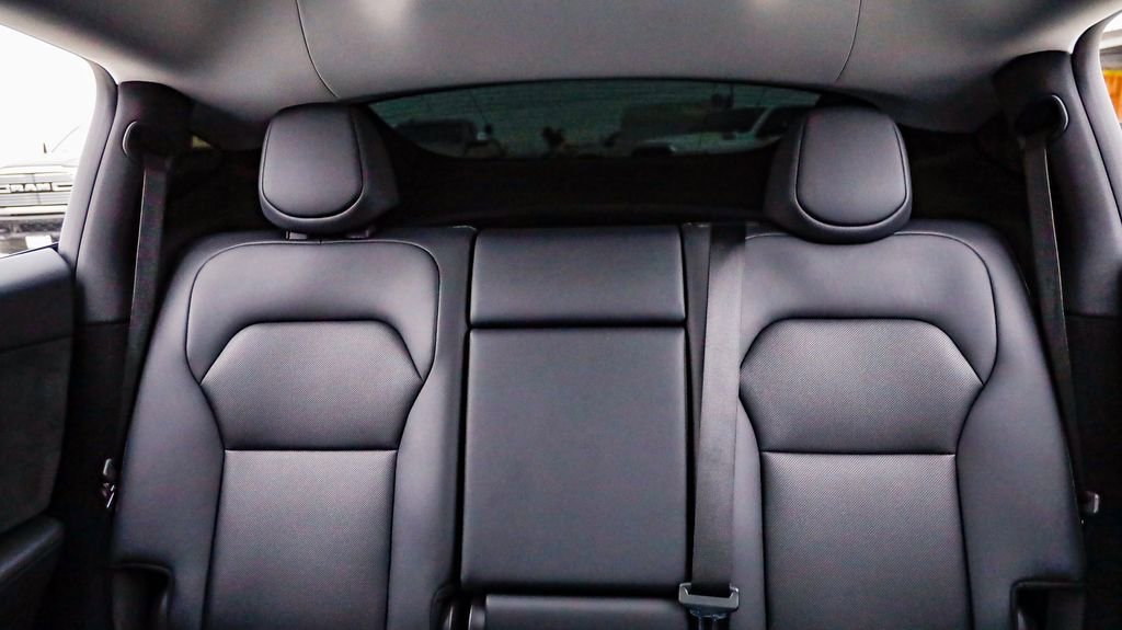 Used 2026 Tesla Model Y Long Range RWD image 27