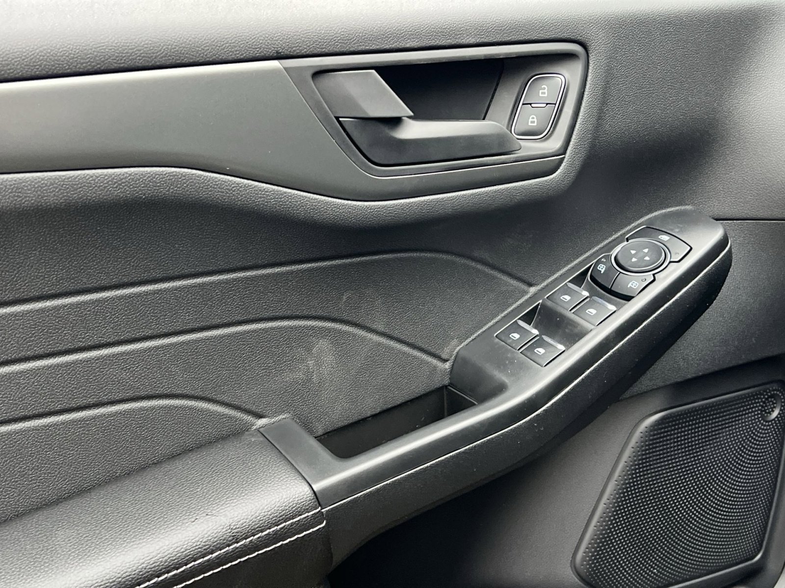 New 2026 Ford Escape Active w/ Cold Weather Package image 15