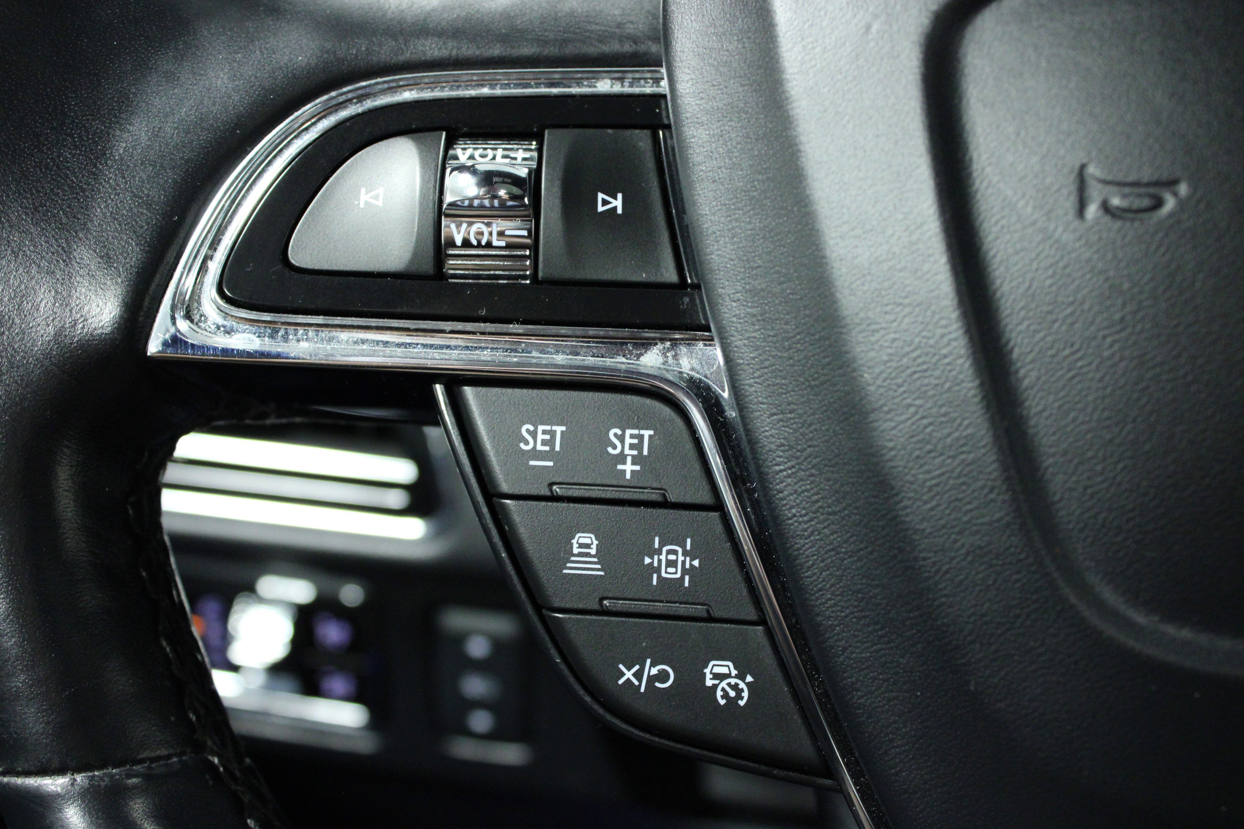 Used 2023 Lincoln Navigator L 2WD image 21