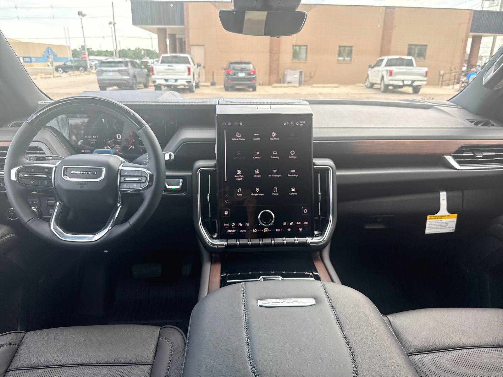 New 2026 GMC Yukon XL Denali w/ Advanced Technology Package AWD/4WD image 12