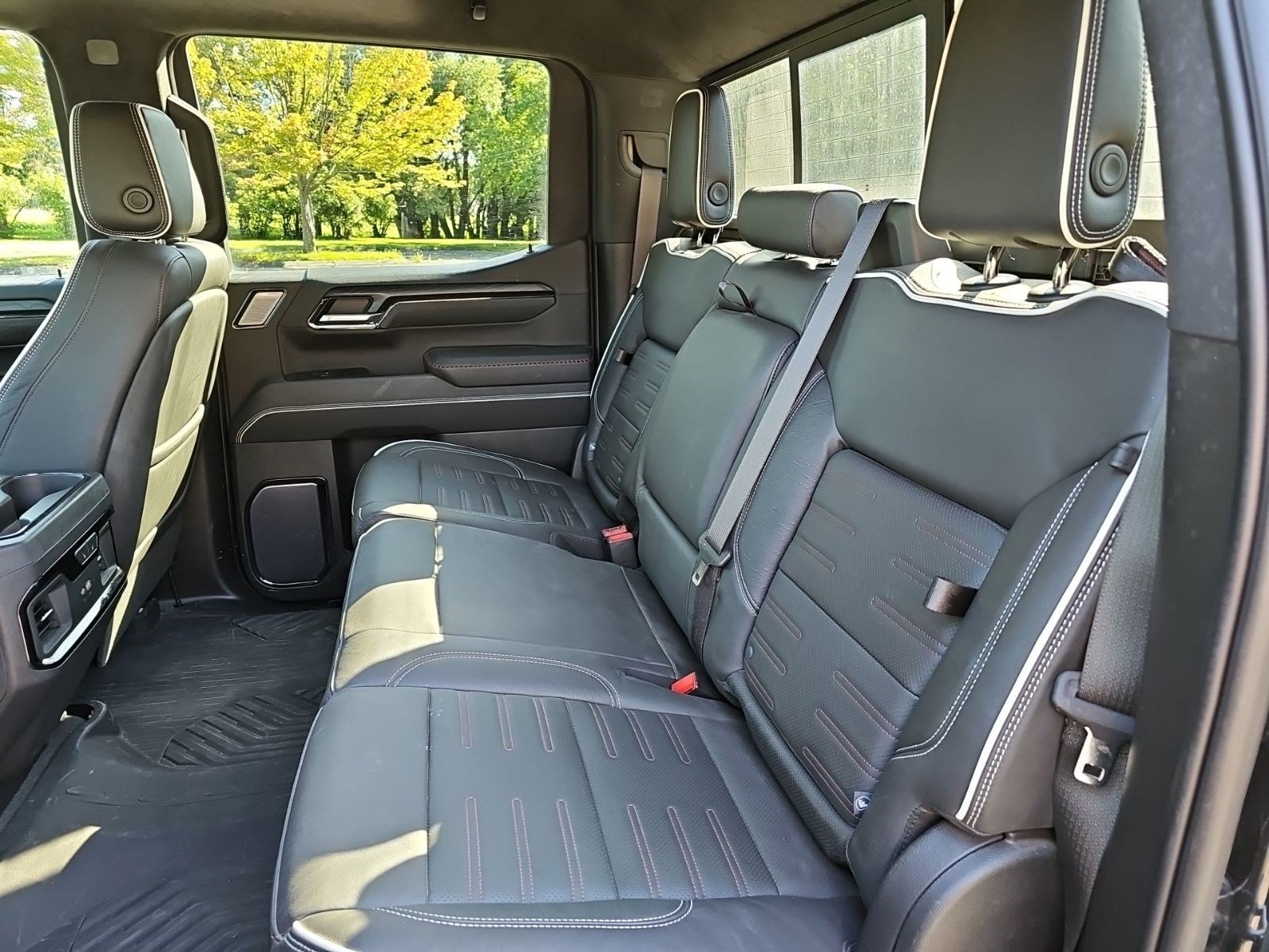 Used 2023 GMC Sierra 1500 AT4X w/ AT4X AEV Edition AWD/4WD image 10