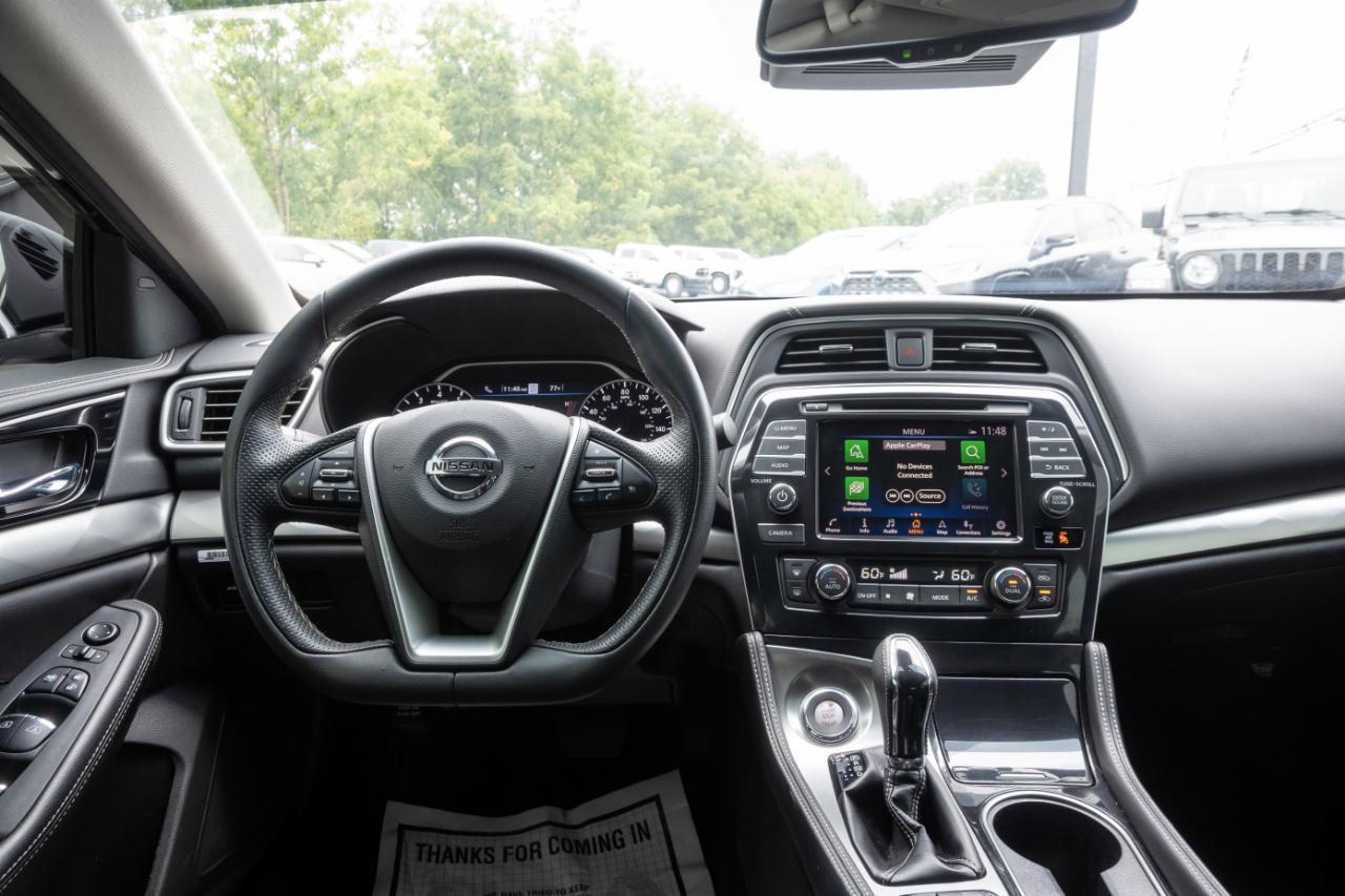Used 2022 Nissan Maxima SV w/ Floor Mat Group FWD image 22
