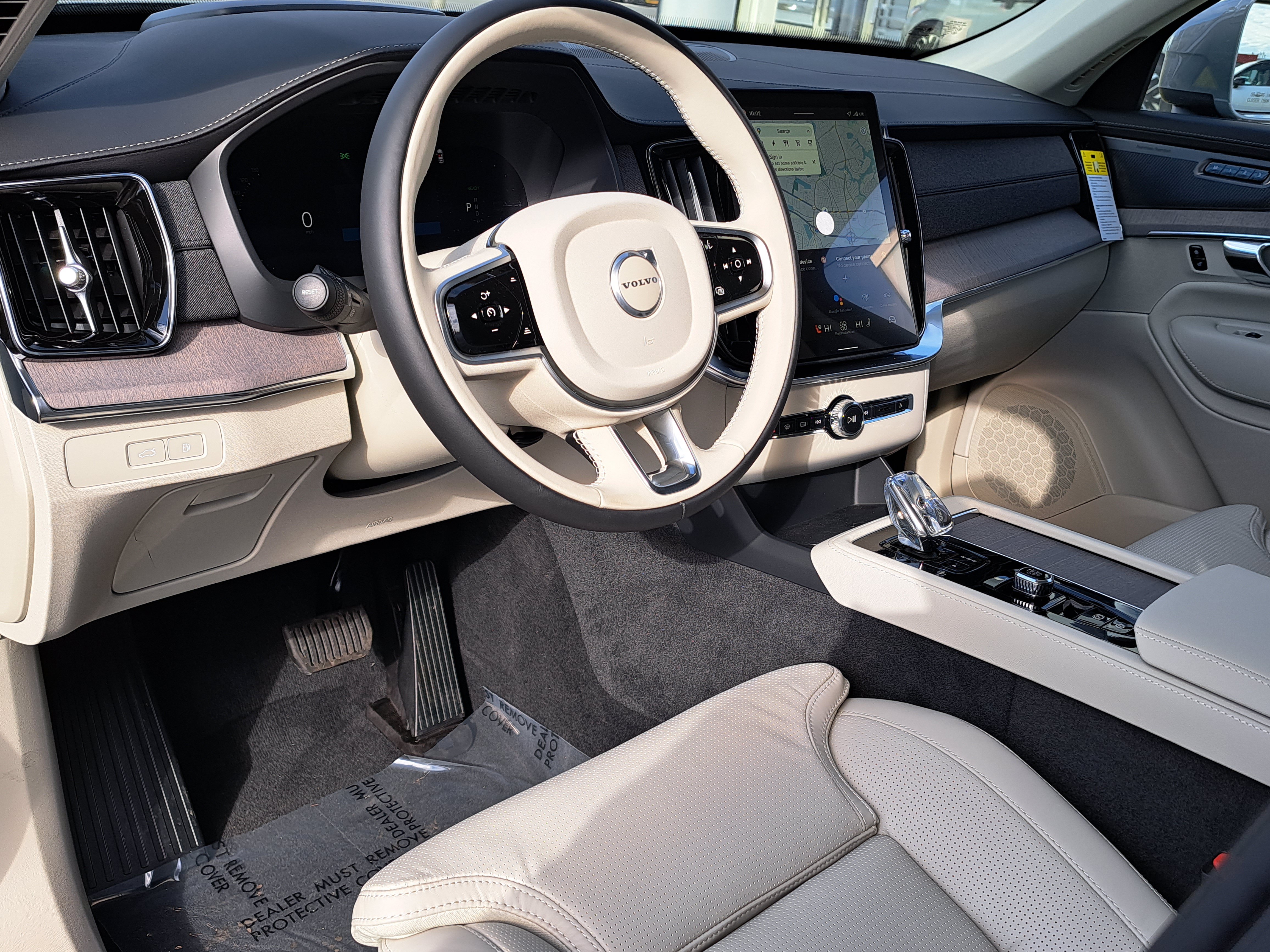 New 2026 Volvo XC90 T8 Ultra w/ Protection Package Premier AWD/4WD image 5