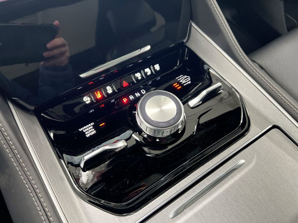 New 2026 Jeep Grand Wagoneer L Limited image 18