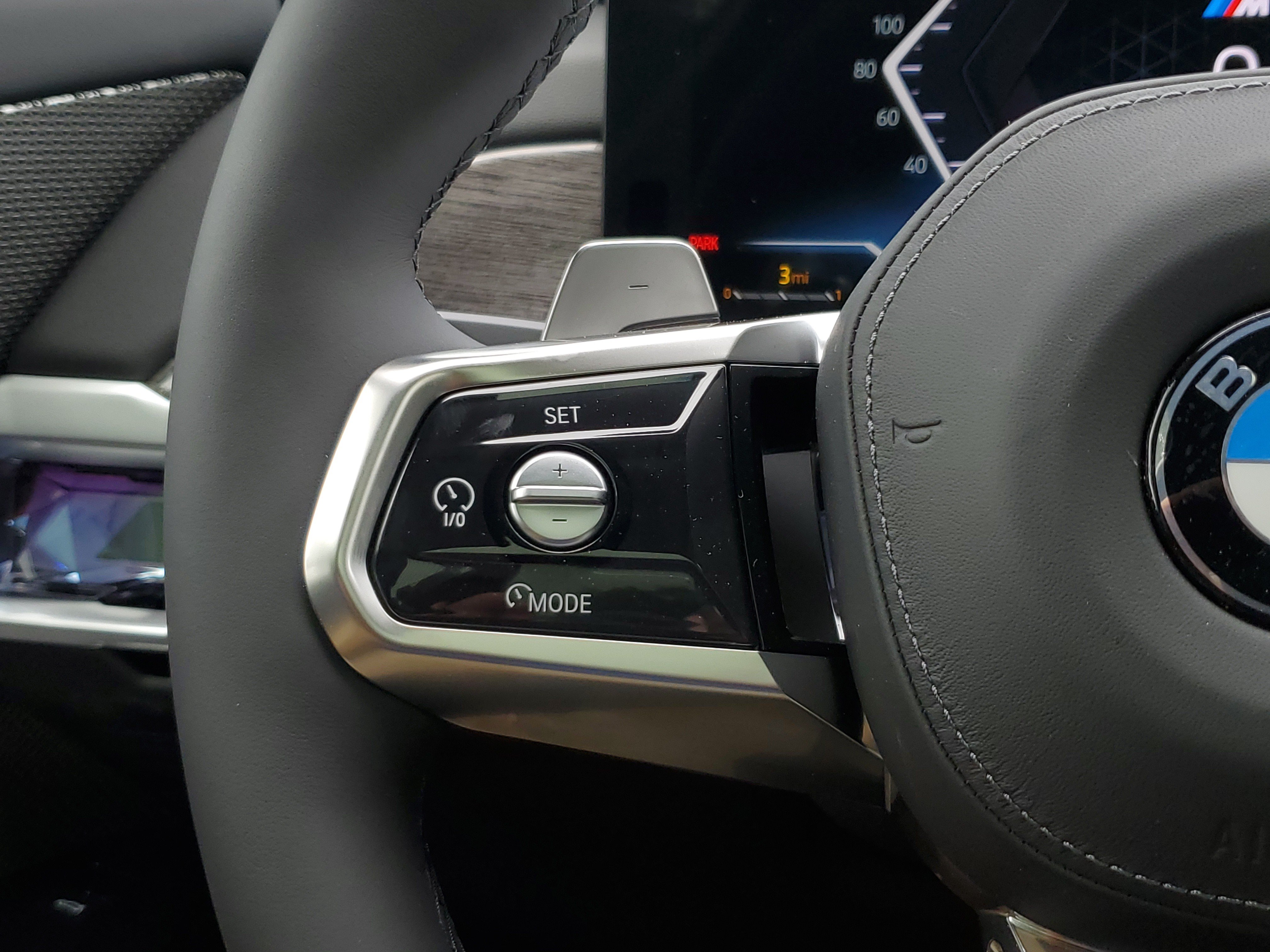 New 2026 BMW 760i xDrive w/ Luxury Rear Seating Package AWD/4WD image 23