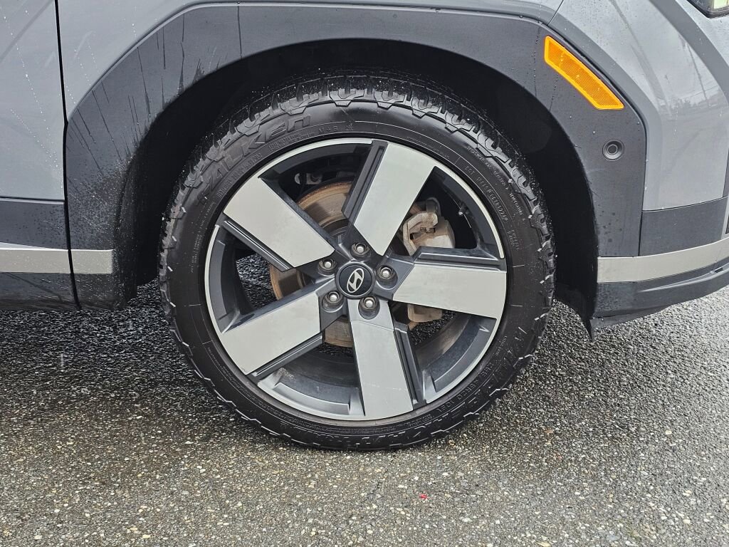 Used 2024 Hyundai Santa Fe Limited image 9