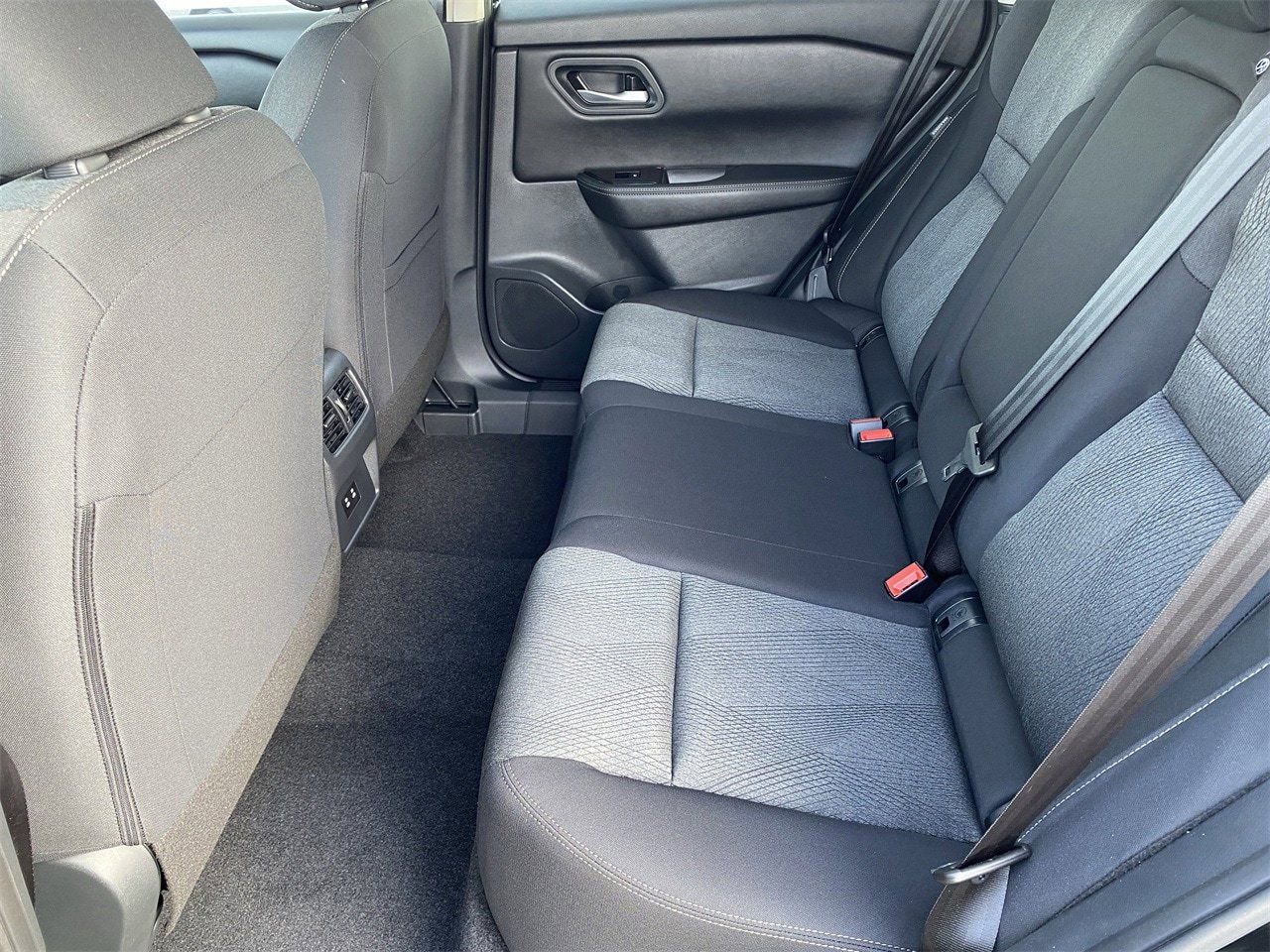 New 2026 Nissan Rogue SV image 15