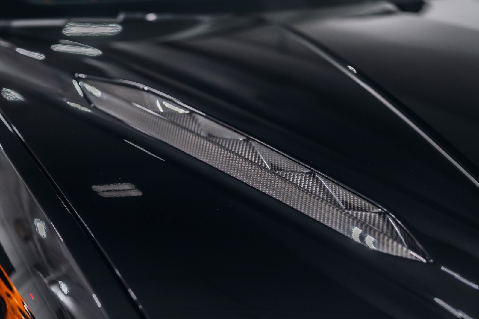 Used 2024 Lamborghini Urus Performante AWD/4WD image 37