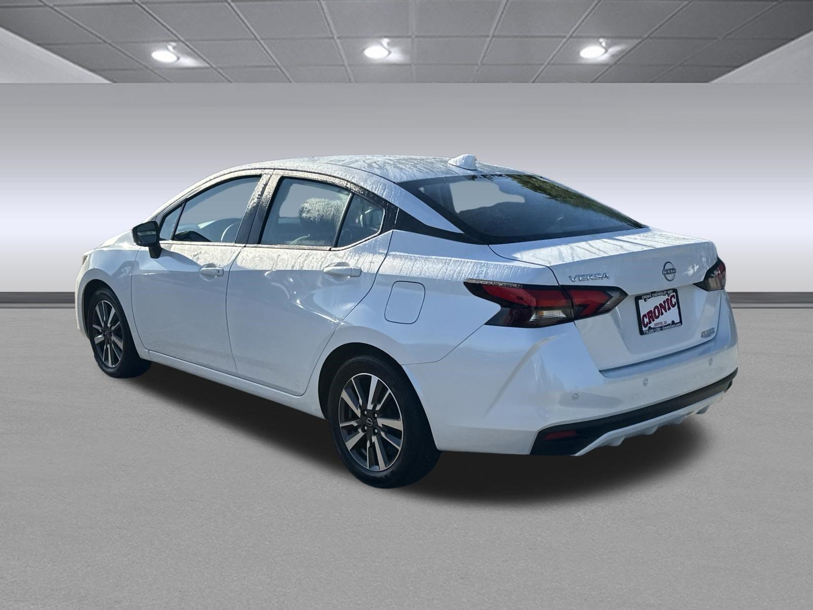 Used 2025 Nissan Versa SV FWD image 5