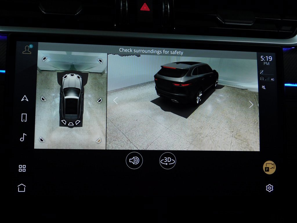 Used 2024 Jaguar F-PACE SVR image 52