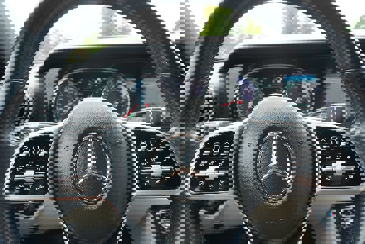 Used 2019 Mercedes-Benz E 300 image 29