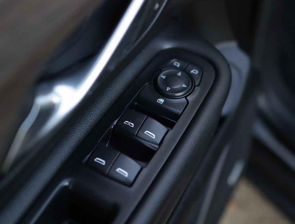 Used 2023 GMC Terrain Denali image 26