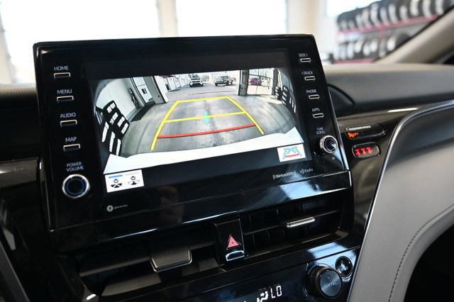 Used 2023 Toyota Camry SE w/ Cold Weather Package image 16