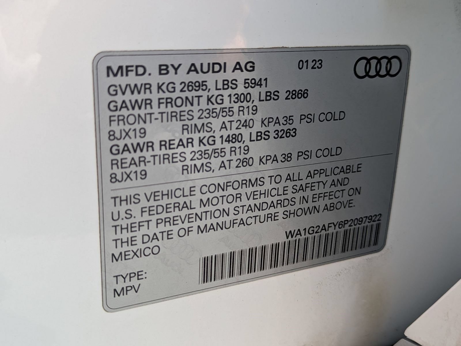 Used 2023 Audi Q5 e Premium w/ Convenience Package AWD/4WD image 17