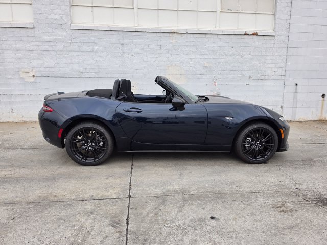 New 2026 MAZDA MX-5 Miata Club w/ Interior Package RWD image 3