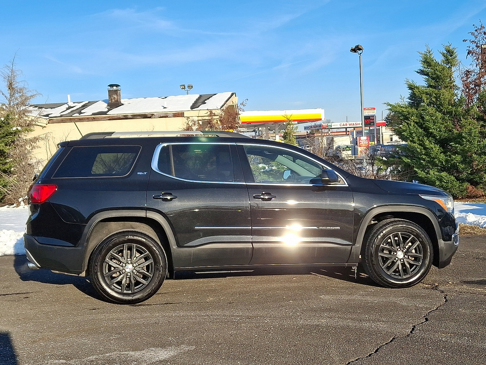 Used 2019 GMC Acadia SLT w/ LPO, Floor Liner Package image 7
