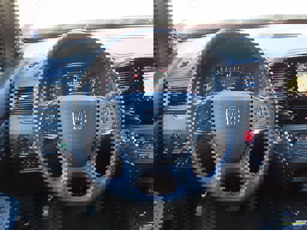 Certified 2024 Honda Passport TrailSport image 18