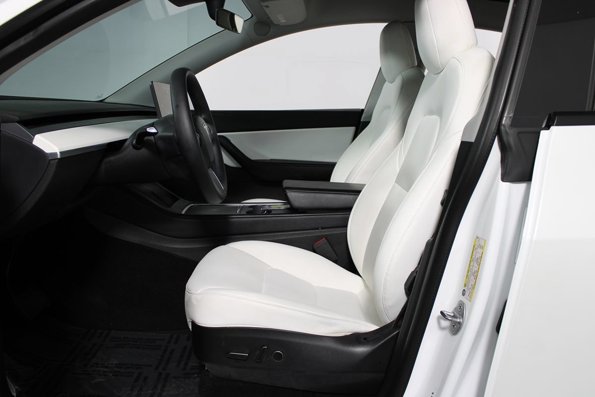 Used 2022 Tesla Model Y Long Range AWD/4WD image 8