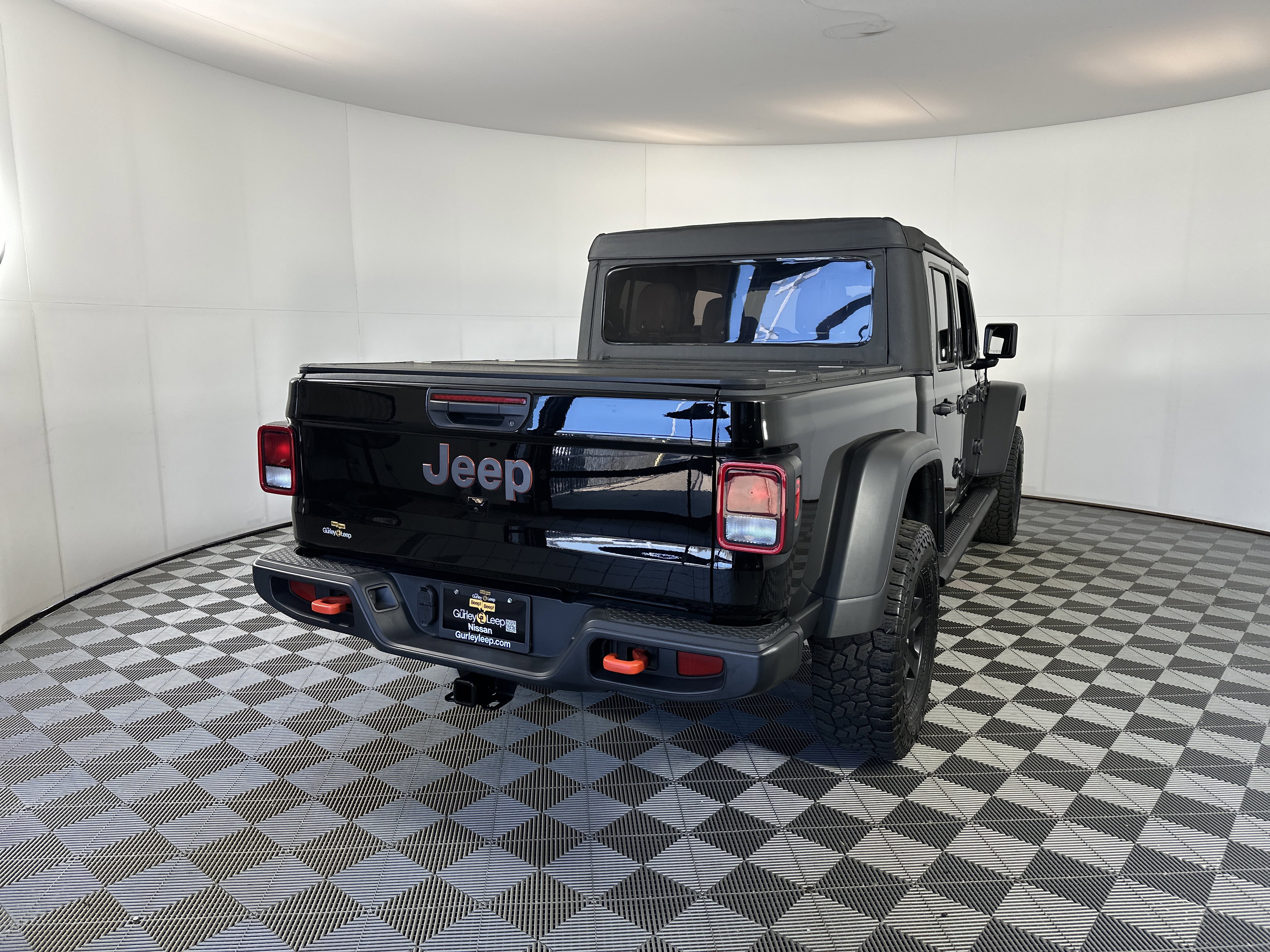 Used 2023 Jeep Gladiator Mojave w/ Cold Weather Group image 10