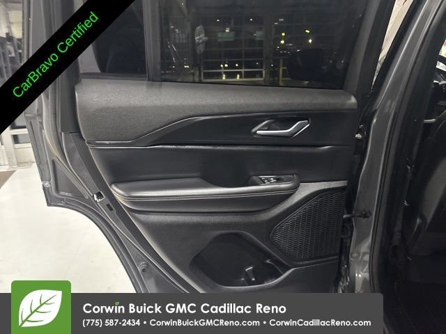 Used 2023 Jeep Grand Cherokee Altitude AWD/4WD image 32