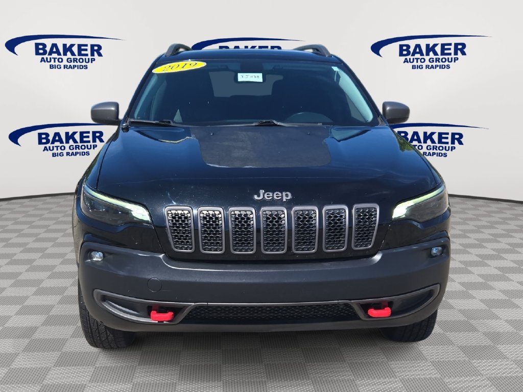 Used 2019 Jeep Cherokee Trailhawk w/ Cold Weather Group AWD/4WD image 9