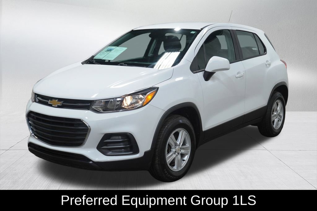Used 2020 Chevrolet Trax LS image 2