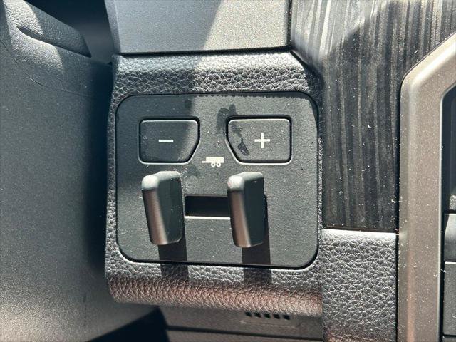 Certified 2025 Toyota 4Runner Platinum AWD/4WD image 34