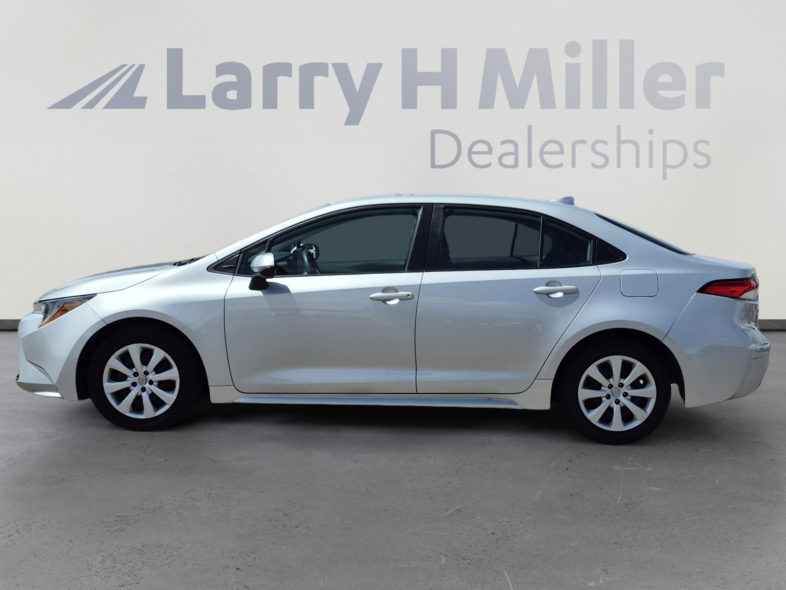 Certified 2024 Toyota Corolla LE image 2