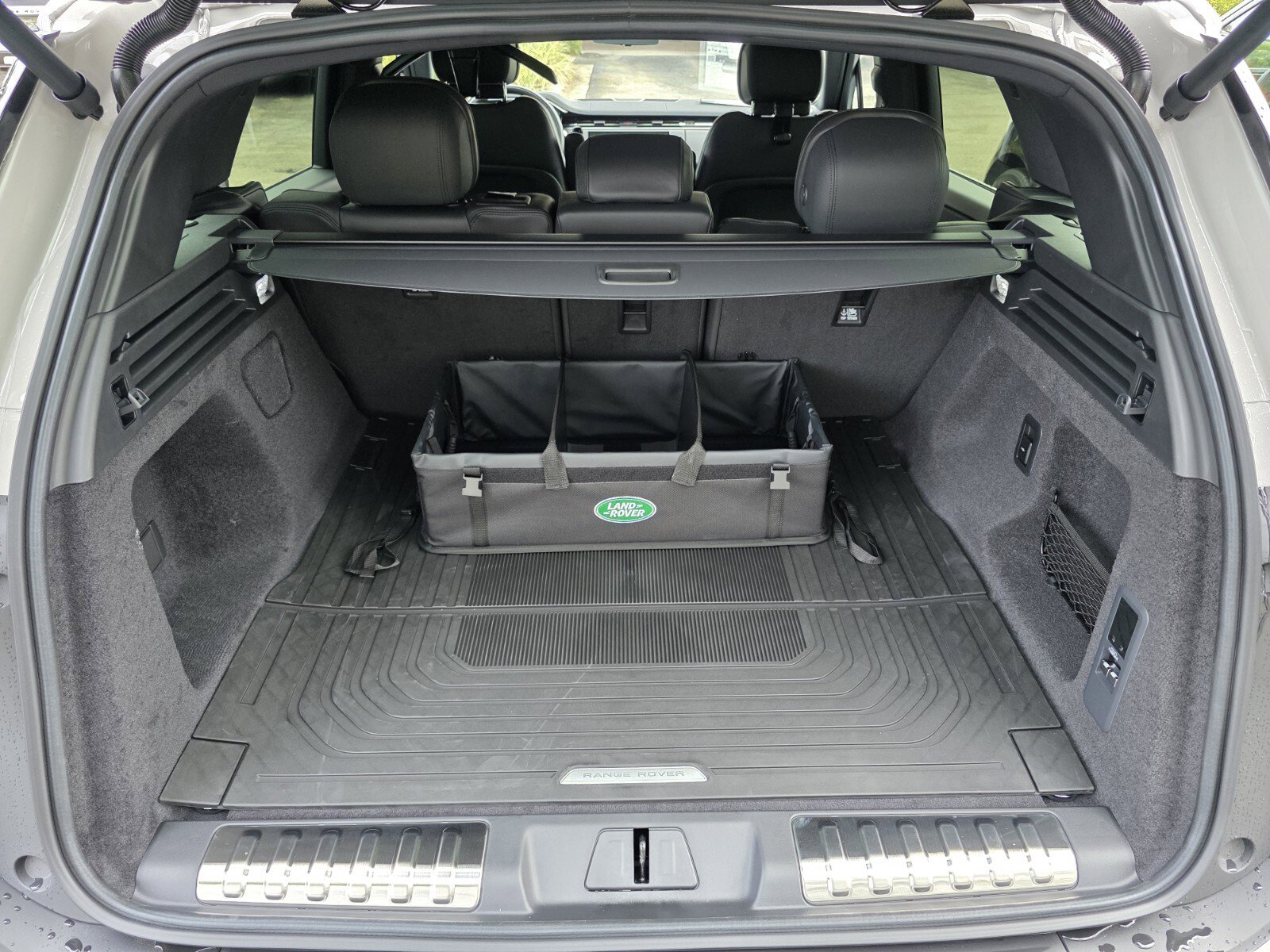 New 2026 Land Rover Range Rover Sport Dynamic SE image 18